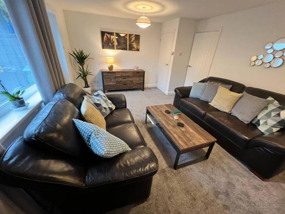 Very Comfy 3 Bed Town House Άστον-αντερ-Λάιν Εξωτερικό φωτογραφία