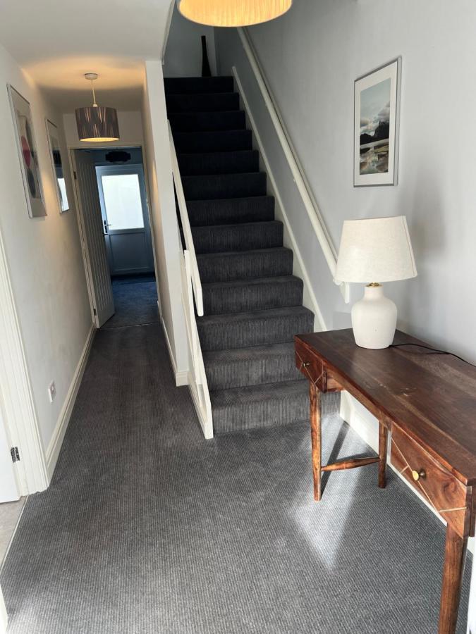 Very Comfy 3 Bed Town House Άστον-αντερ-Λάιν Εξωτερικό φωτογραφία