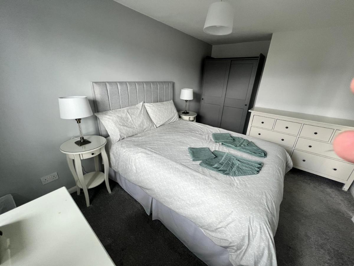 Very Comfy 3 Bed Town House Άστον-αντερ-Λάιν Εξωτερικό φωτογραφία