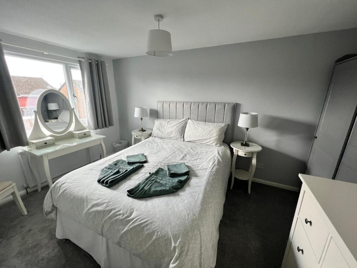 Very Comfy 3 Bed Town House Άστον-αντερ-Λάιν Εξωτερικό φωτογραφία